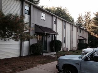 1058 Brandywine Blvd APT E, Zanesville, OH 43701