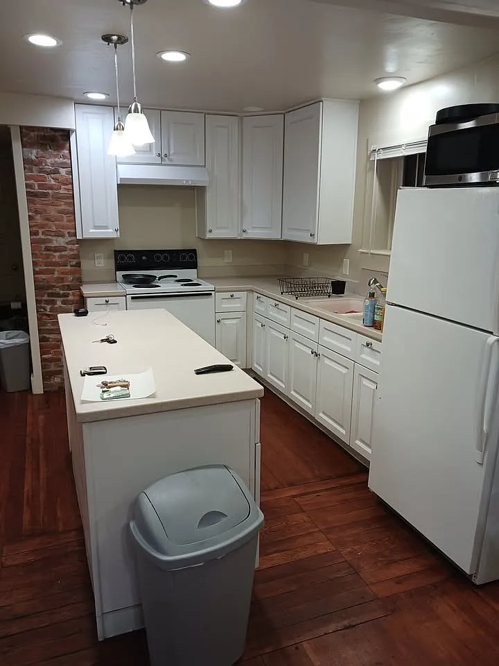 2 bed, 800 sqft, $1,395 — Photo 4