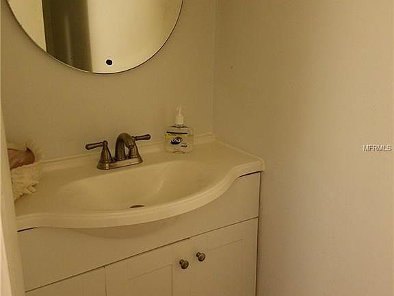 2nd image of 7272 Moffatt Ln