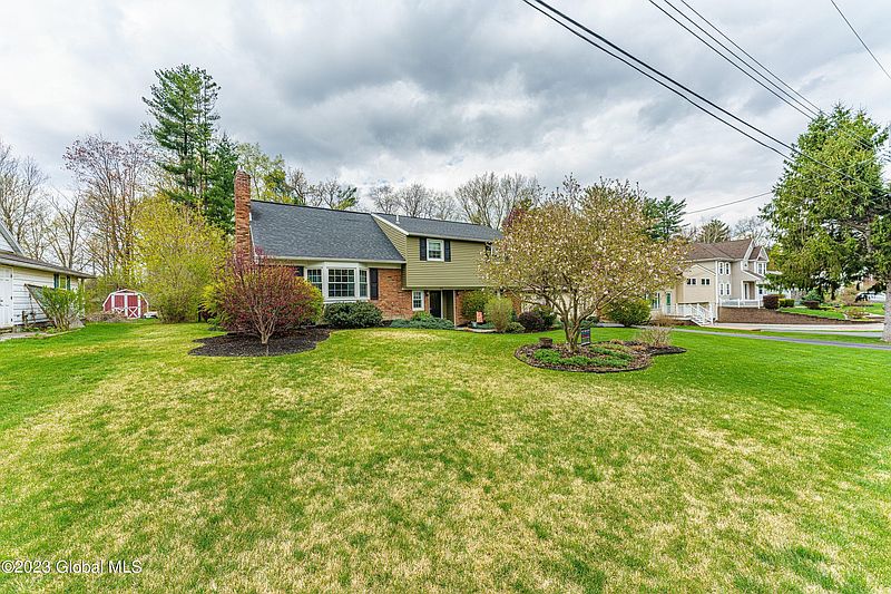 2nd image of 815 Warner Road