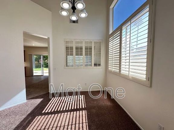 4th image of 31500 Sonoma Ln
