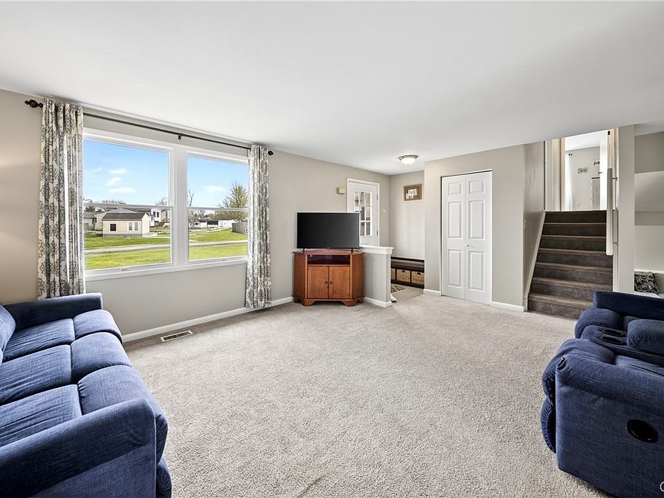 8491 Torchwood Ln, Cicero, NY 13039 | Zillow