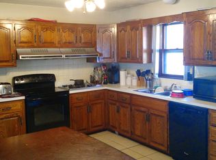 1444 SE 43rd St, Topeka, KS 66609