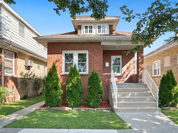 7450 W Addison St, Chicago, IL 60634