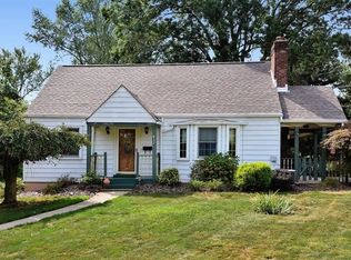 412 Chessbriar Dr, Bethel Park, PA 15102