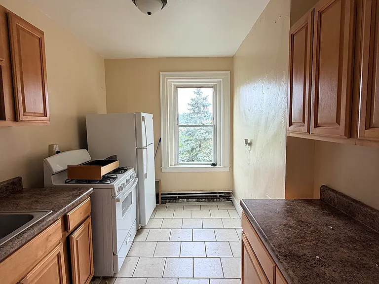 703 Howard Ave #42 — Photo 5