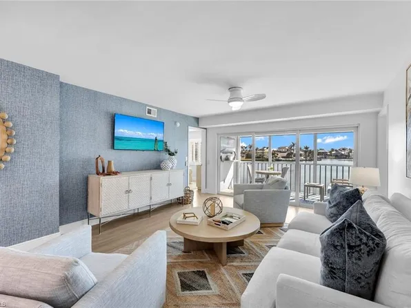 10682 Gulf Shore DR #101, NAPLES, FL 34108