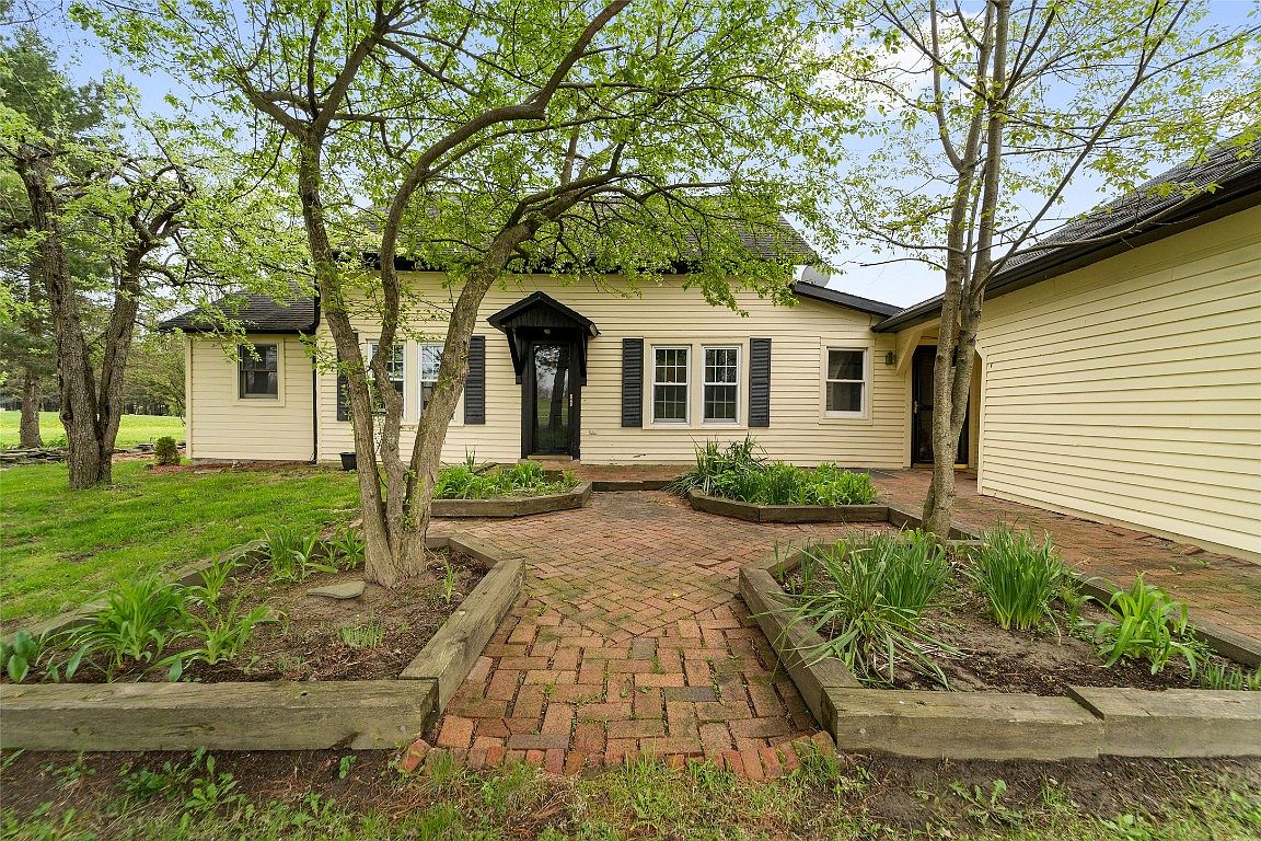 609 Jones Rd, Vestal, NY 13850 Zillow