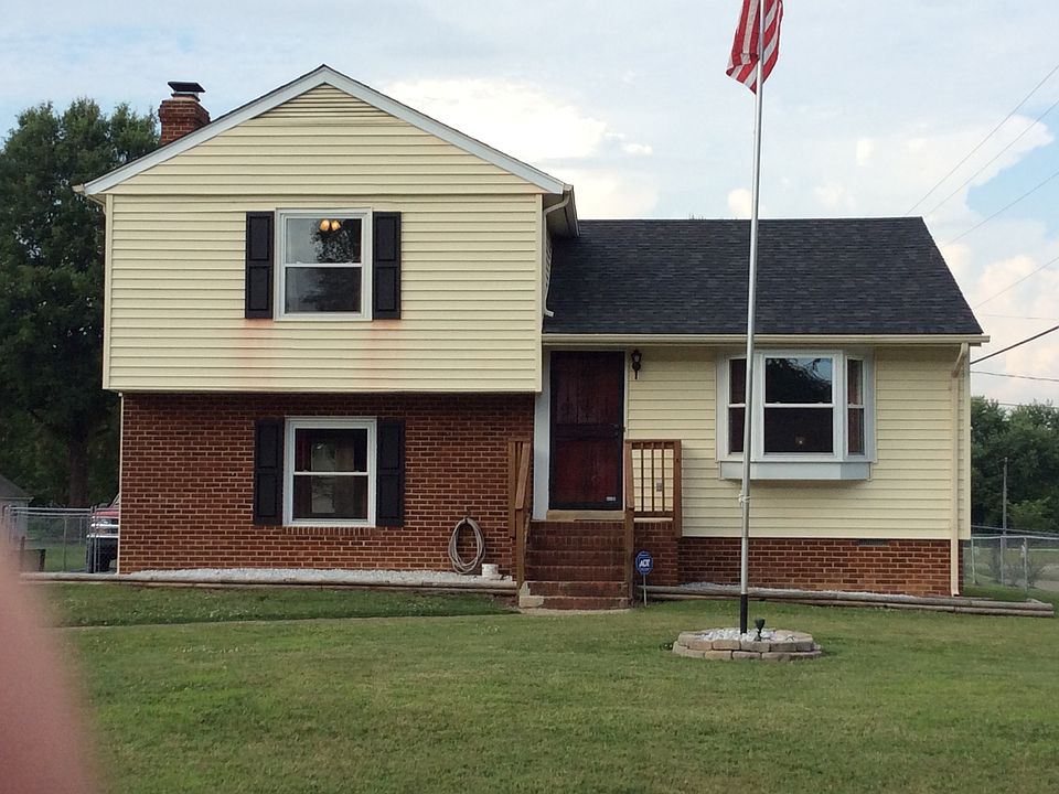 1st image of 1422 Gambrel Dr