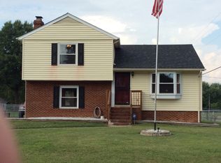 1422 Gambrel Dr, Sandston, VA 23150