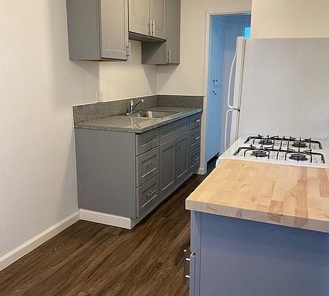 3rd image of 2710 O St APT 4