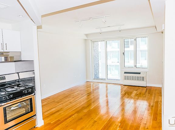 4th image of 278 6th St APT 3E