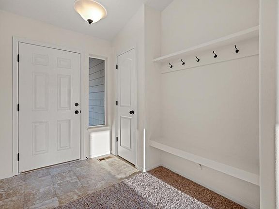 3rd image of 713 Cavern St