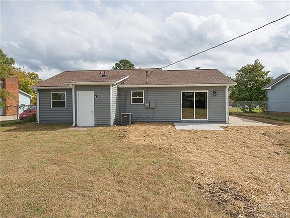 2nd image of 943 Southland Dr #5