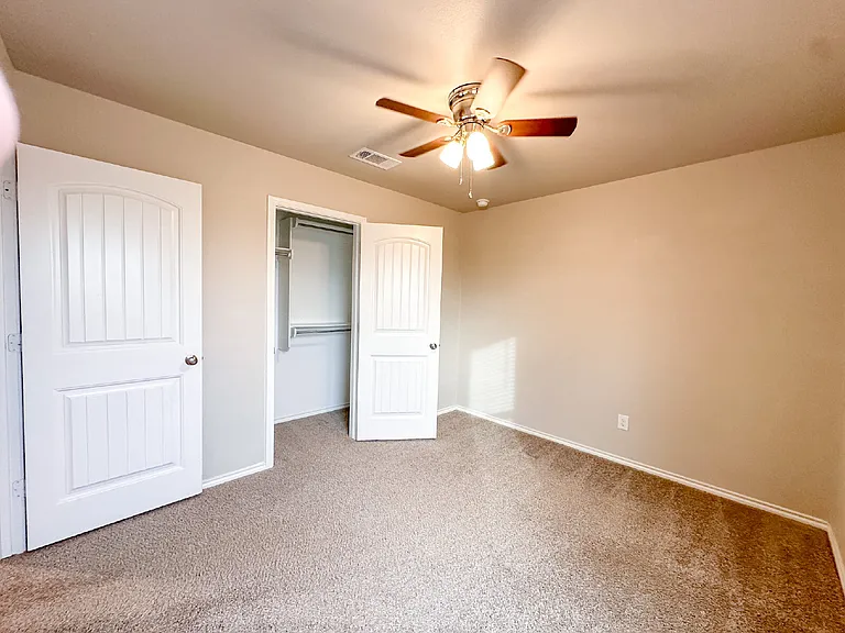 10424 Waverly Ave — Photo 8