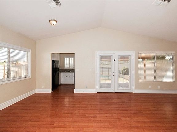 5th image of 7159 Topeka Dr