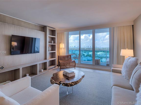 2nd image of 102 24th St APT 1527