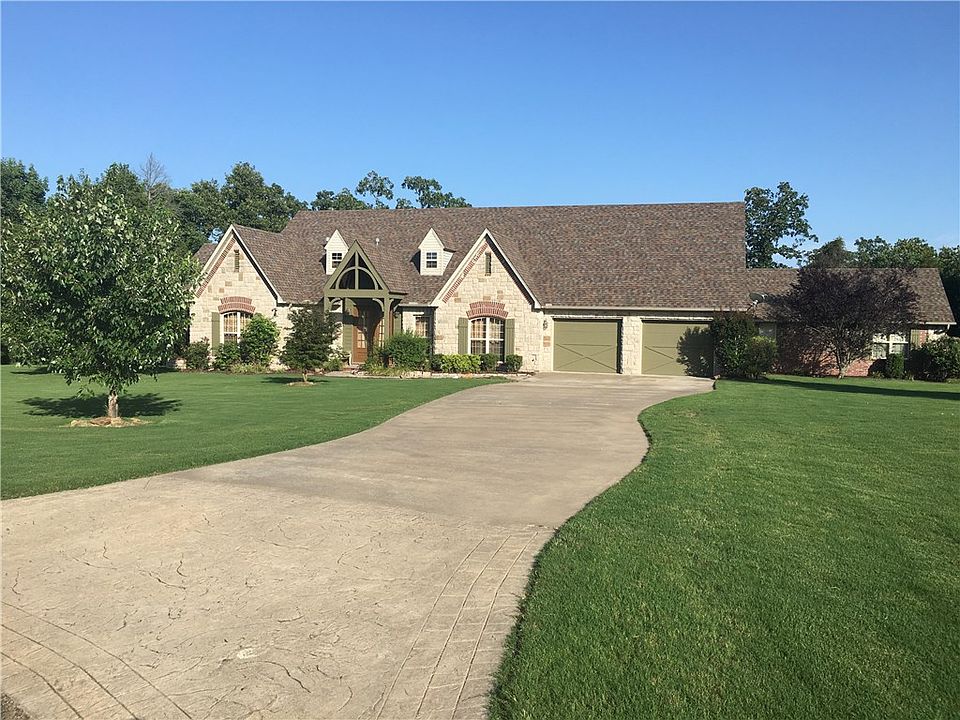1st image of 6417 S Lakewood Dr