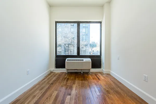 Rented by Nooklyn NYC LLC | media 95