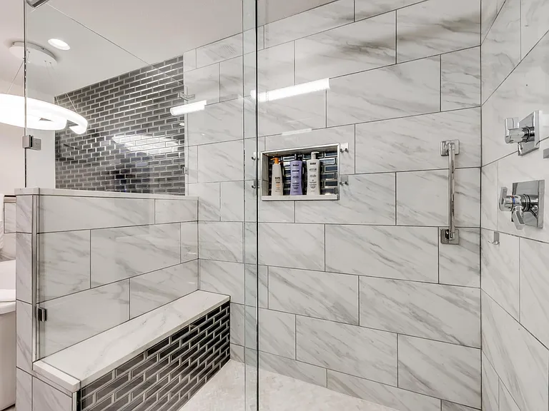 6217 Alpha Rd — Photo 32