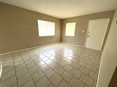 4th image of 751 E Southern Ave #4