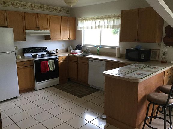 5th image of 1711 SE Cascella Court