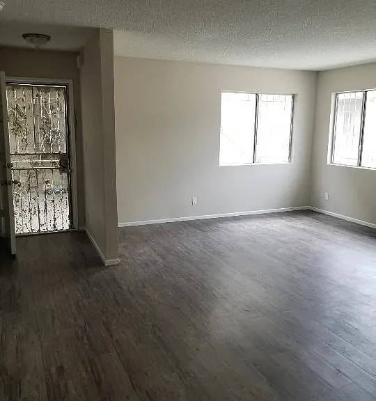 1926-1930 W Jefferson Blvd #30-5 — Photo 20