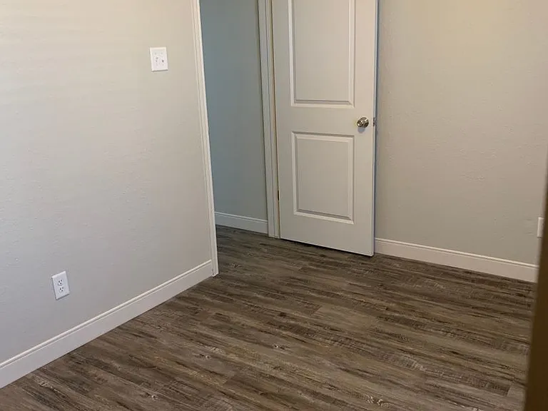 Saddlewood Apartments — Photo 109