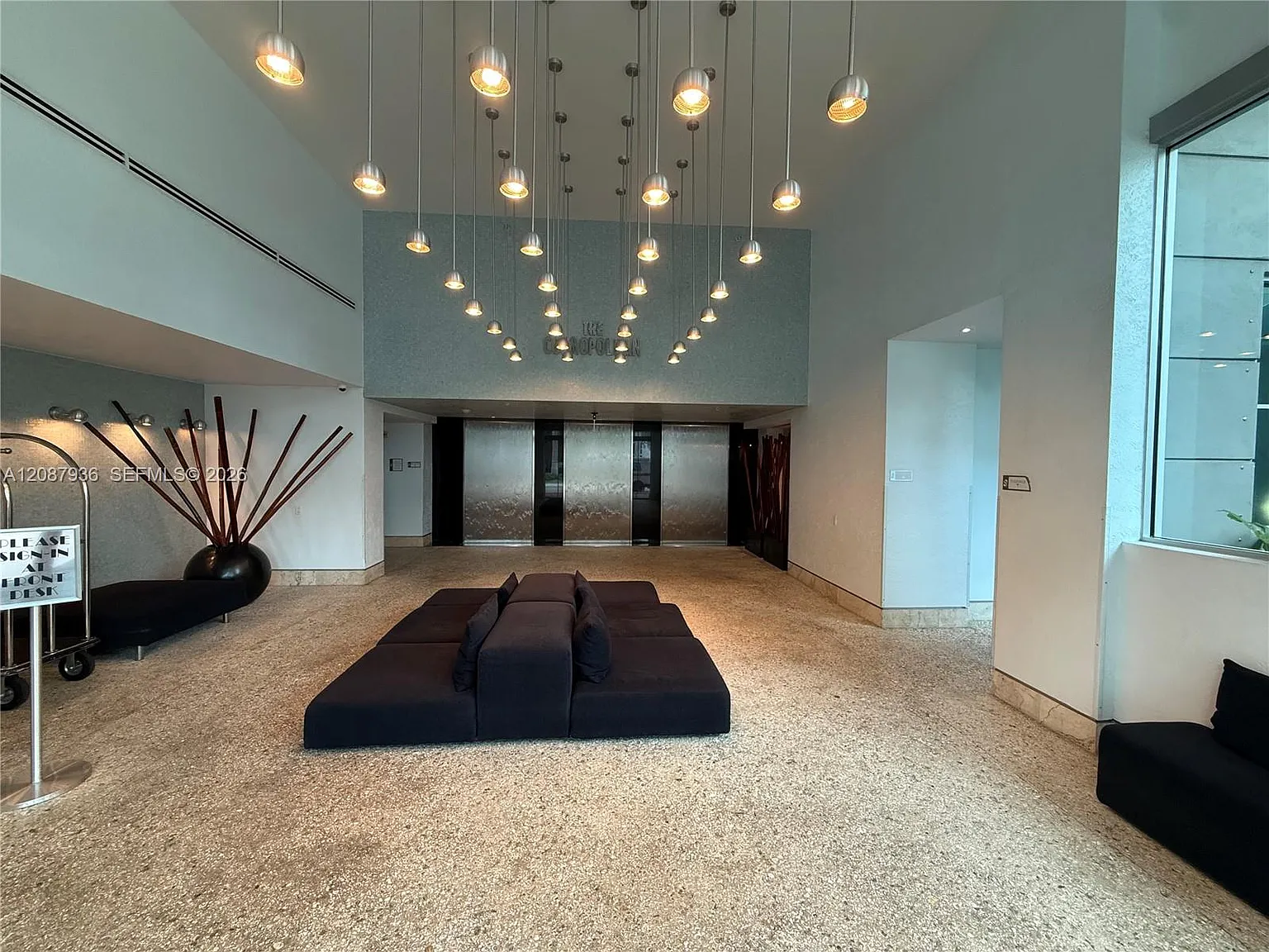 The Cosmopolitan Residenc — Photo 2