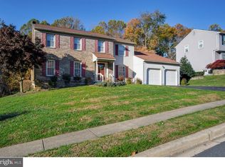 26 Woodridge Dr, Hockessin, DE 19707