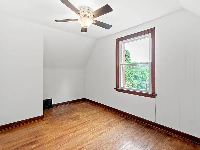 274 Idlewood Rd — Photo 20