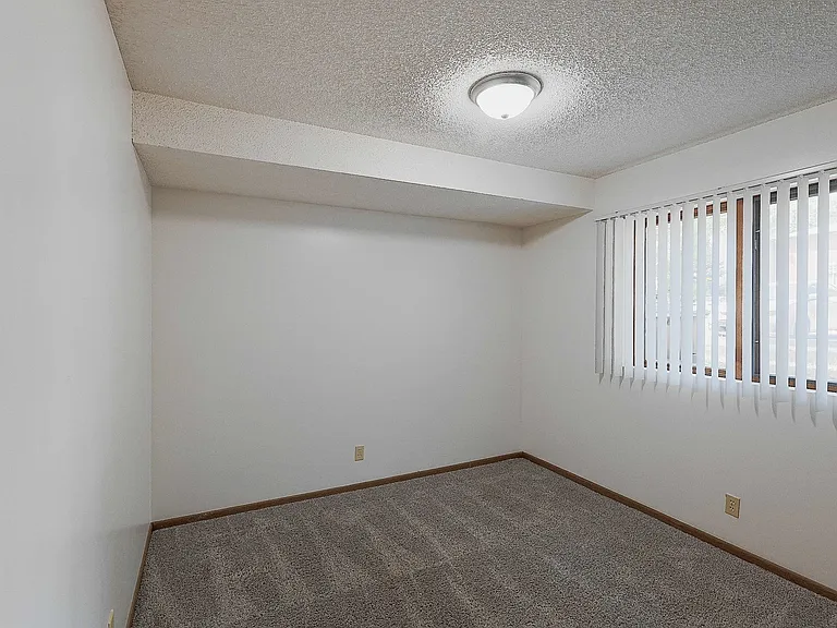 4640 Meredeth St #3 — Photo 10