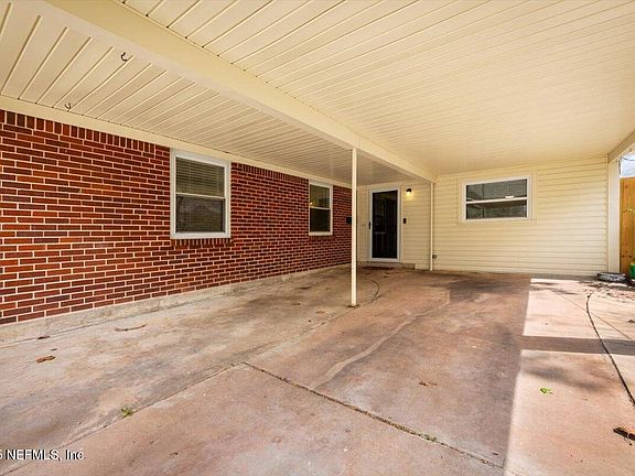 5th image of 4449 REVELSTOKE Drive