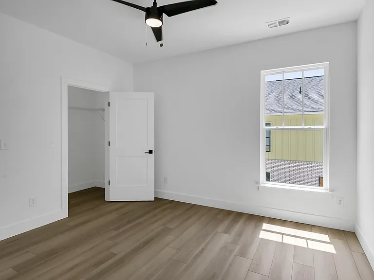 2466 Millwood Ave #A — Photo 24