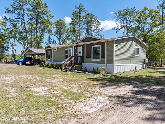 3rd image of 221 MAGNOLIA Road