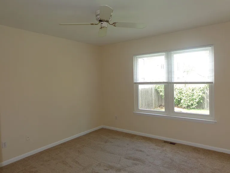 4636 Coronet Ave — Photo 14
