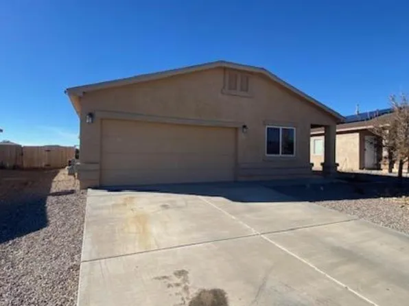 16 Tome Vista Dr, Los Lunas, NM 87031