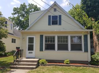 209 S West St, Crown Point, IN 46307