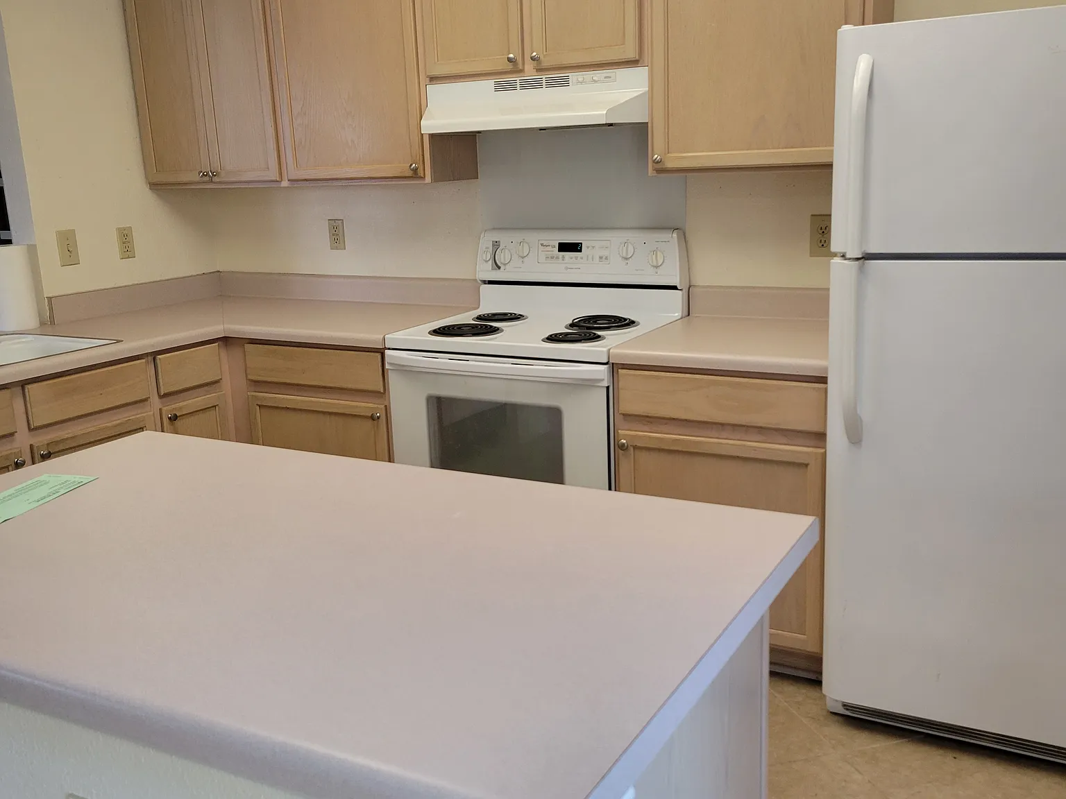 4 bed, 1688 sqft, $1,700 — Photo 3