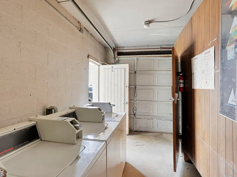 27 W 8th Ave #D — Photo 22