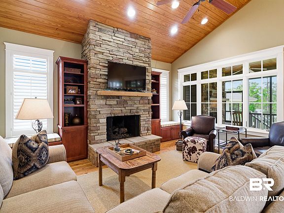 5th image of 32567 Lakeview Cir #A