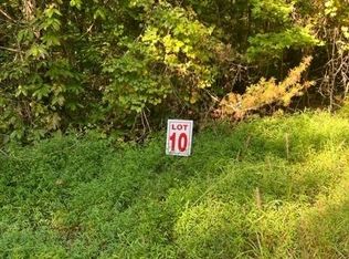 10 Mountain Lake Rd, Ellijay, GA 30540