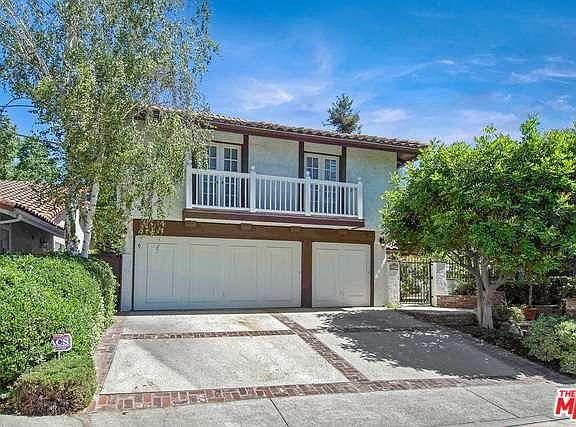 2nd image of 2944 Bottlebrush Dr