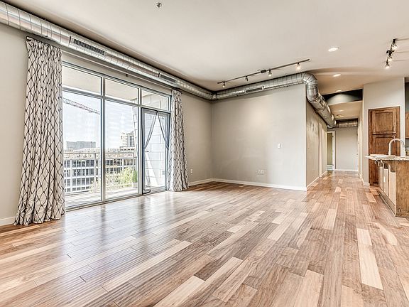 4th image of 1 NE 2nd St APT 413