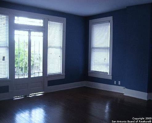 4th image of 1228 Virginia Blvd APT 2