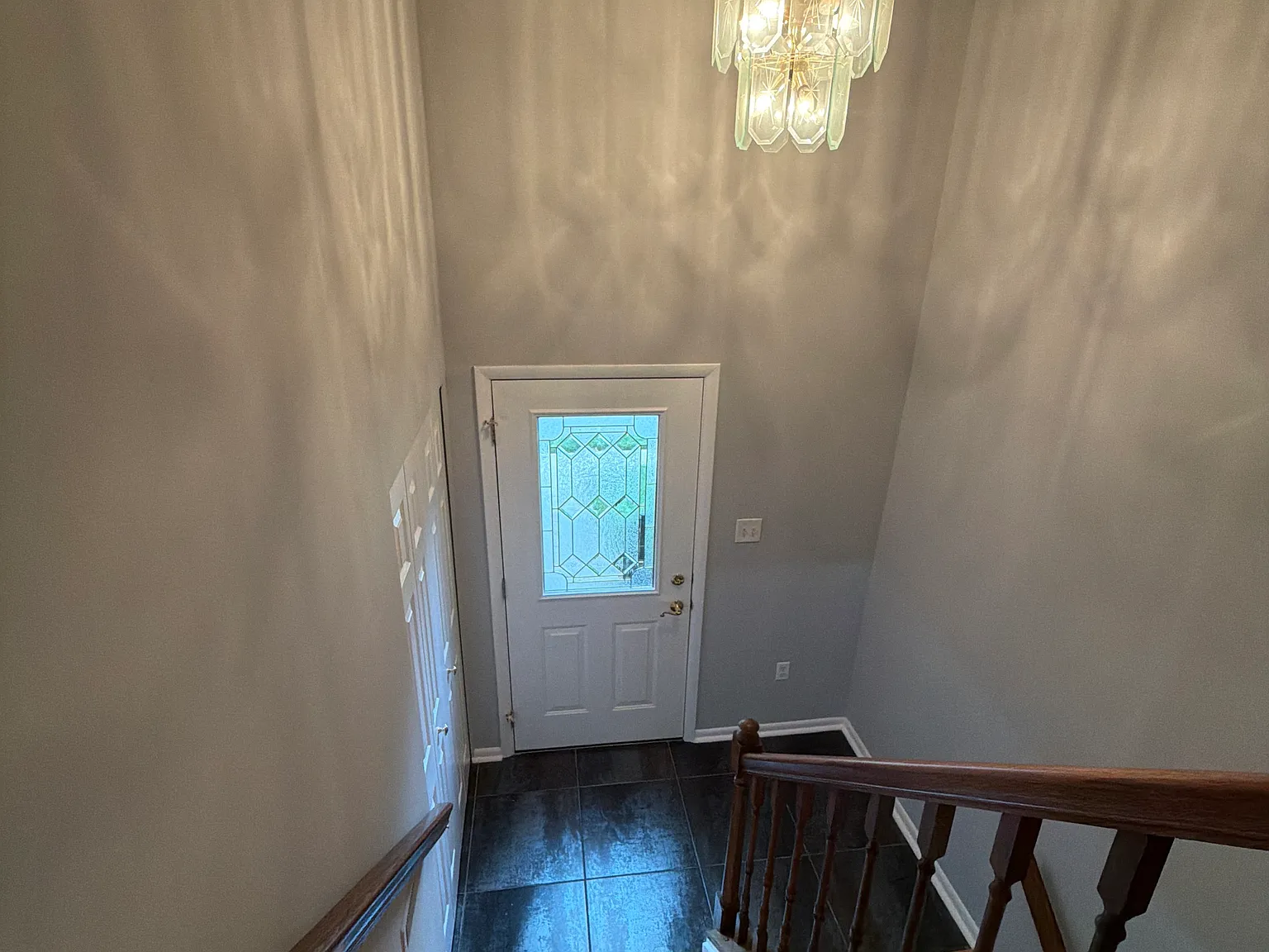 3 bed, 1850 sqft, $2,600 — Photo 2