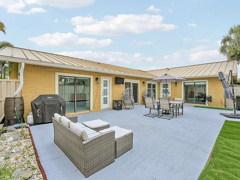 5653 Golden Eagle Cir — Photo 23