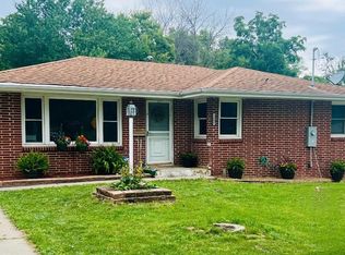3400 Fairlane Dr, Des Moines, IA 50315