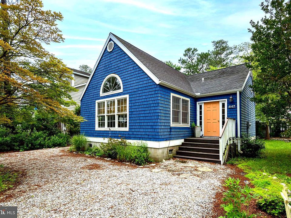 1st image of 647 Evans Ave