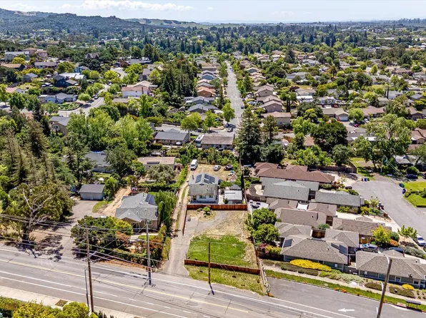 1051 Coombsville Road, Napa, CA 94558